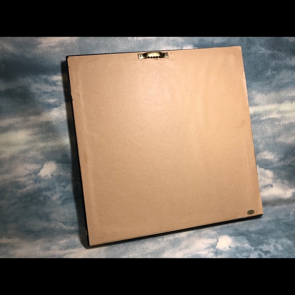 Wire and burlap wall art. - Picture 4 of 4